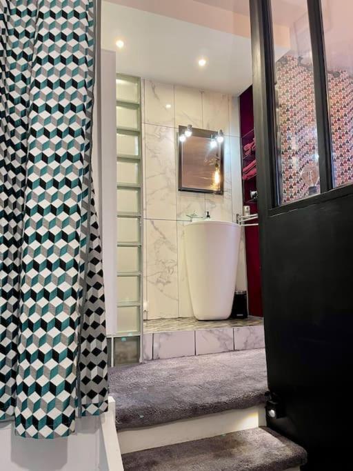 Duplex Hyper-Centre Avec Sa Cour Privee Lägenhet Angers Exteriör bild