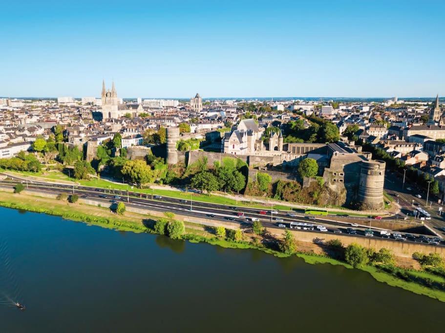 Duplex Hyper-Centre Avec Sa Cour Privee Lägenhet Angers Exteriör bild